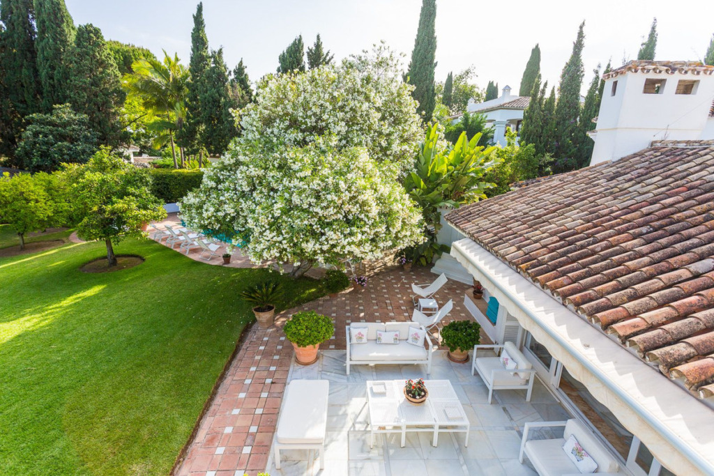 Detached Villa — The Golden Mile