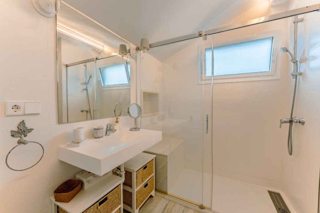 Villa – Chalet — Guadalmina Baja