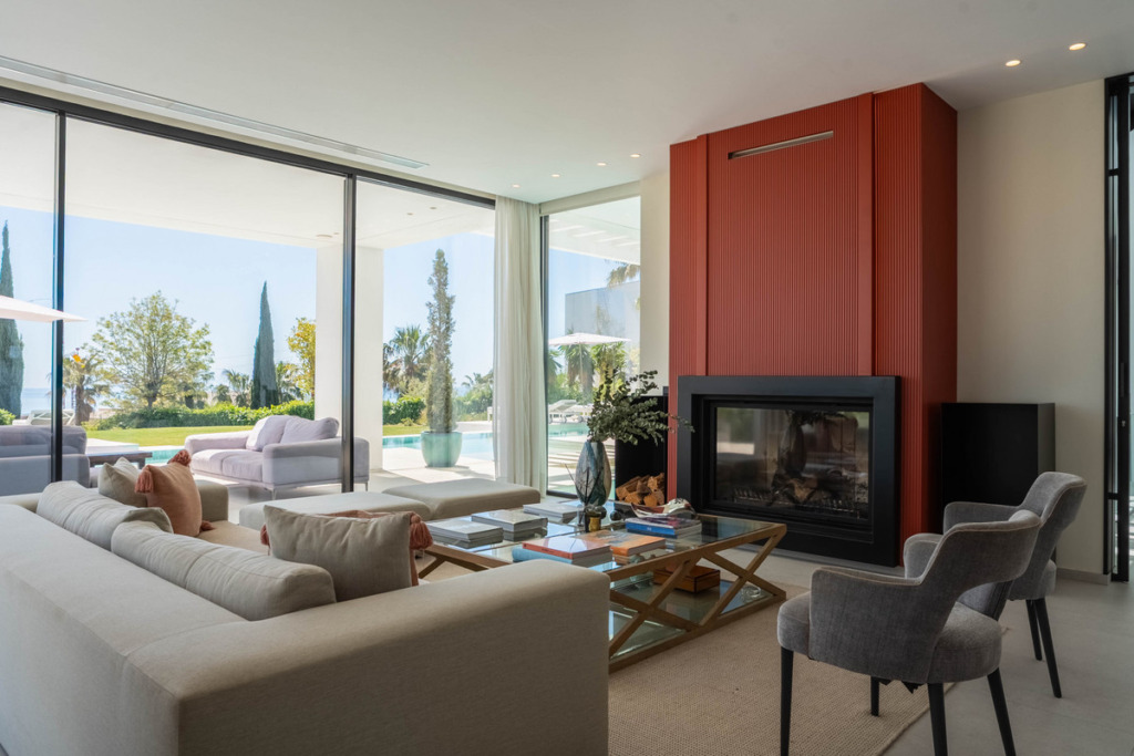 Detached Villa — Estepona