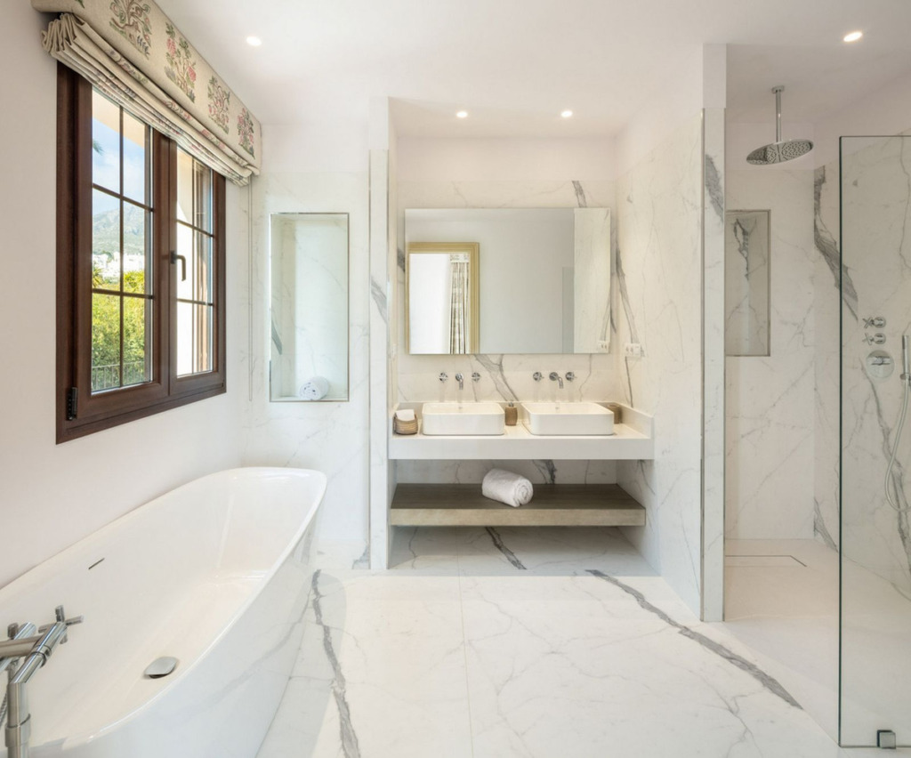Detached Villa — Sierra Blanca
