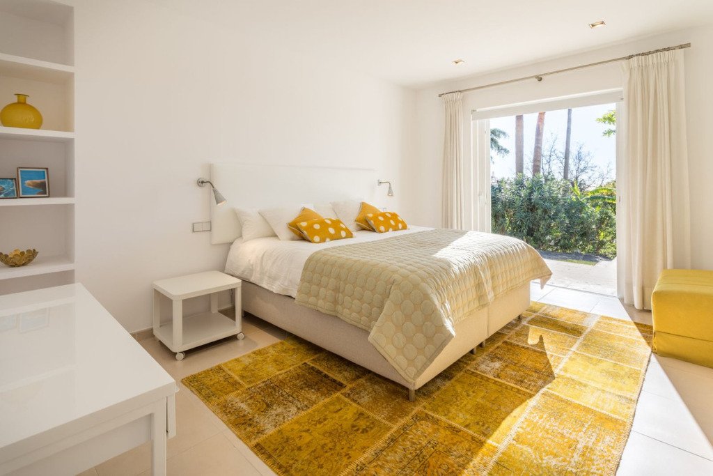 Detached Villa — The Golden Mile