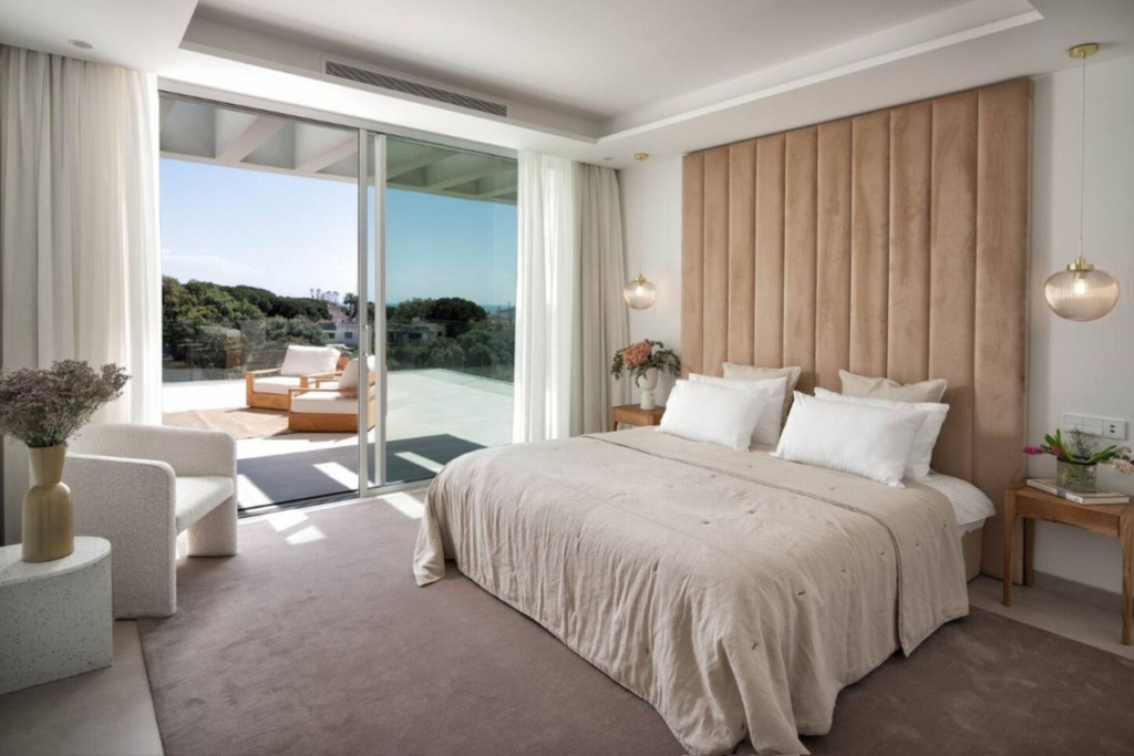 Detached Villa — Elviria