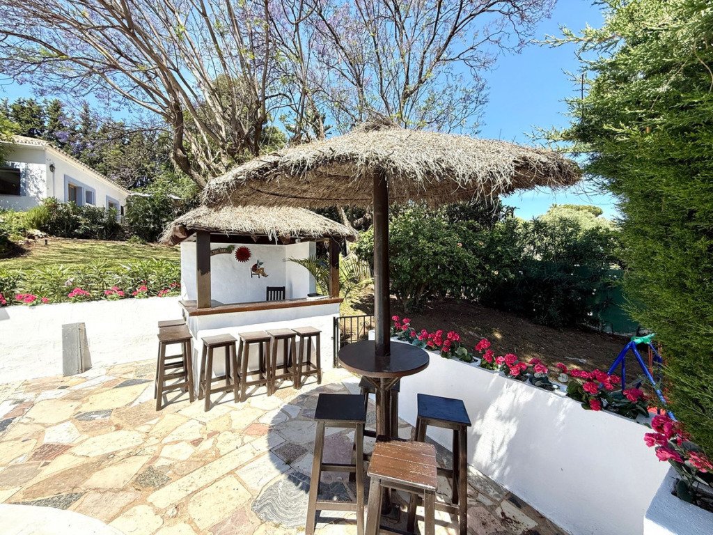 Detached Villa — Guadalmina Alta