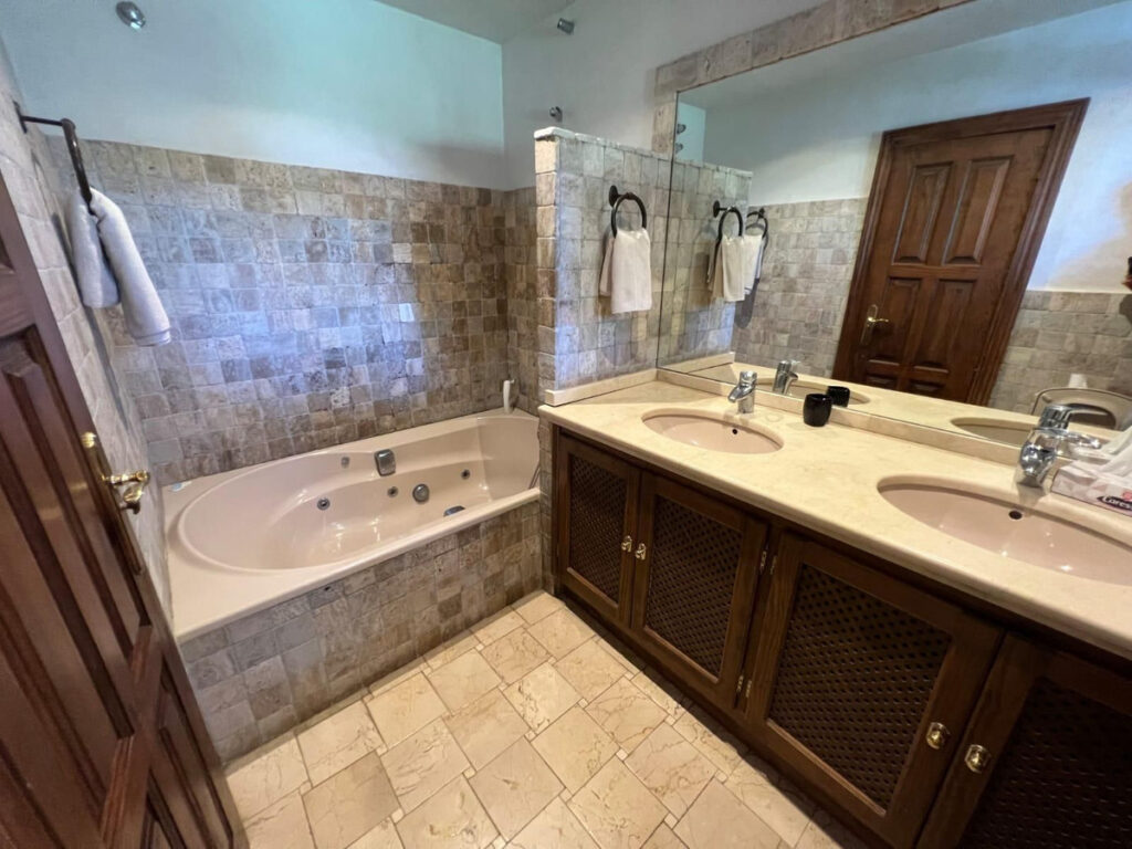 Detached Villa — Marbella