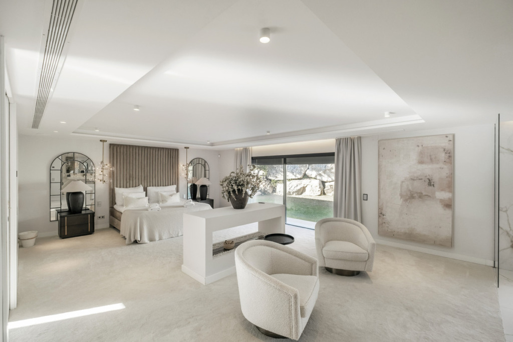 Villa – Chalet — Nueva Andalucía