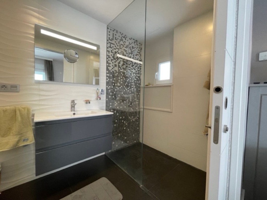 Apartamento Planta Media — Puerto Banús