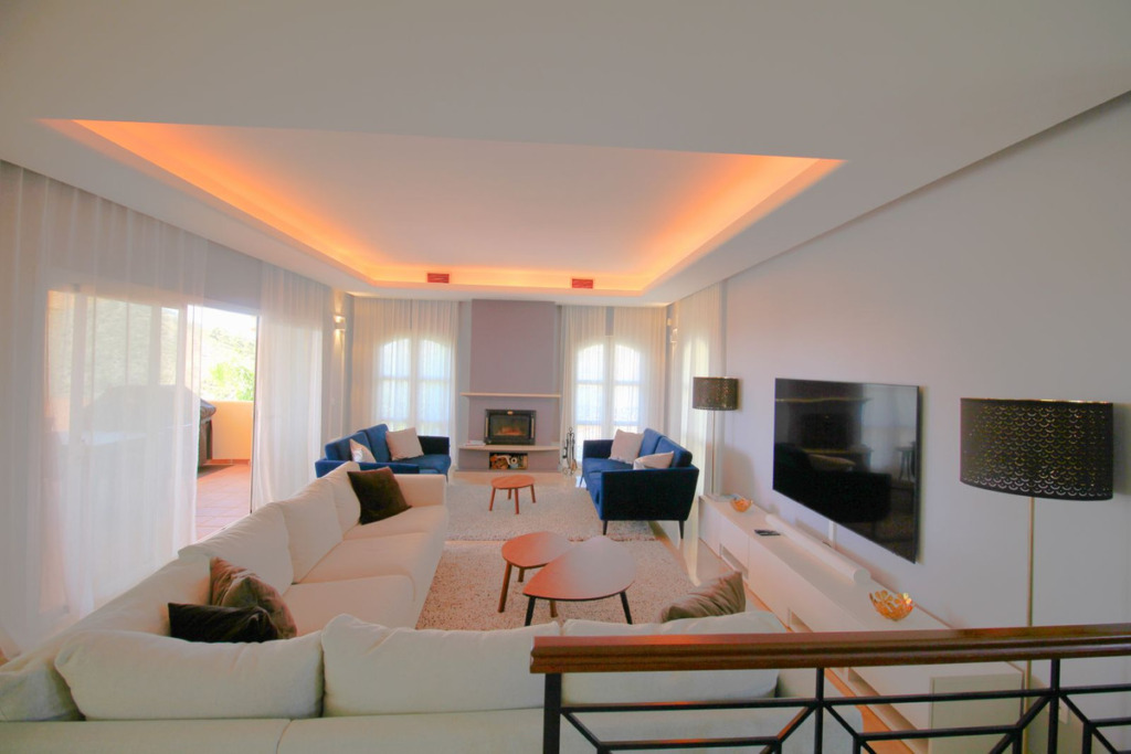 Detached Villa — Los Arqueros
