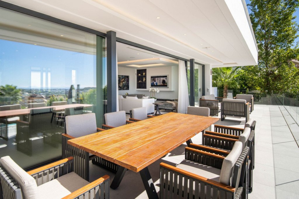 Villa – Chalet — Nueva Andalucía