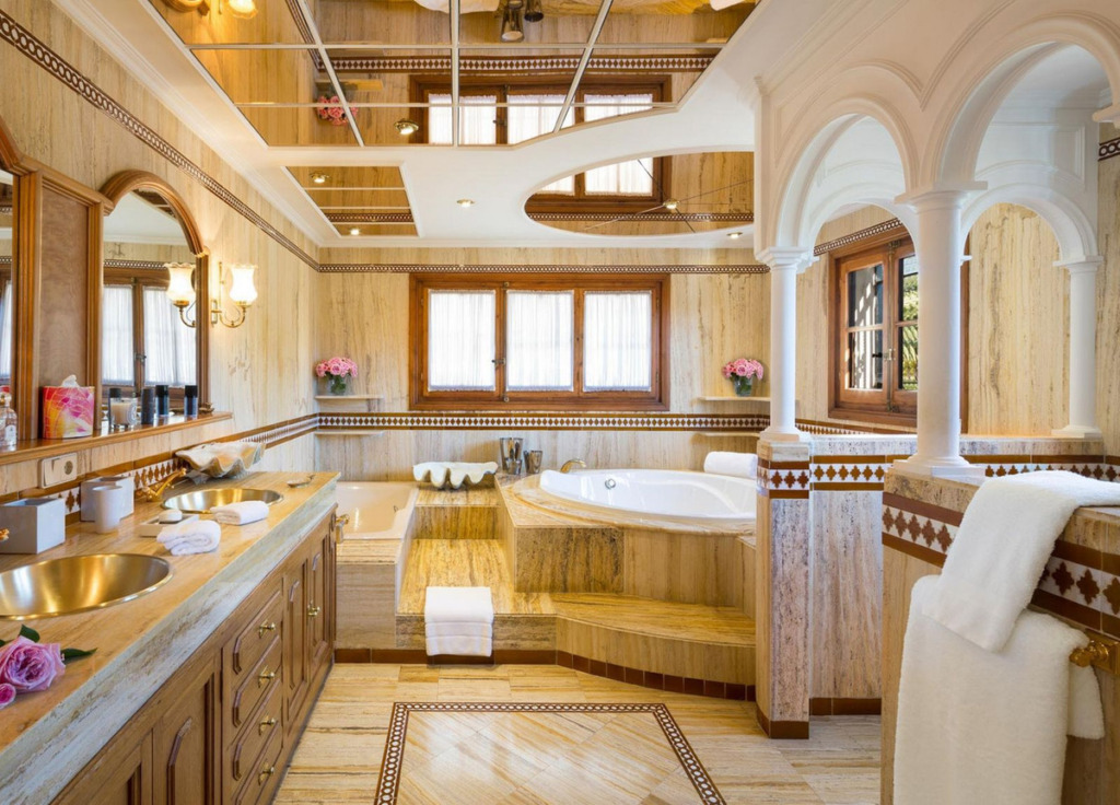 Detached Villa — Sierra Blanca