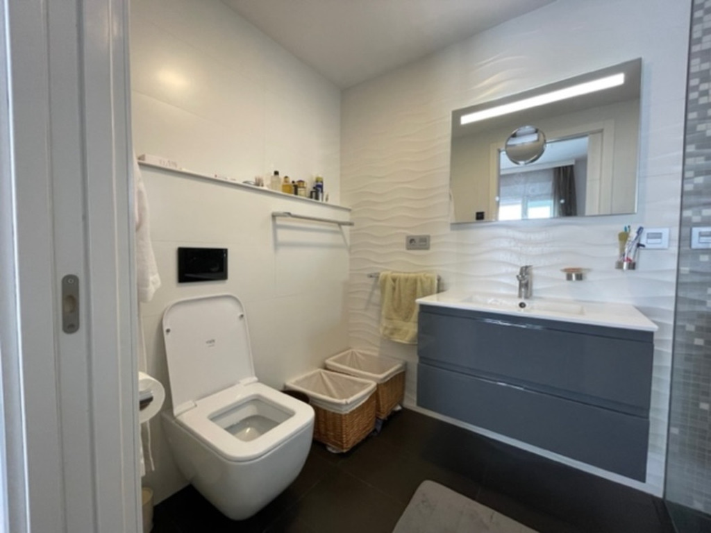 Middle Floor Apartment — Puerto Banús