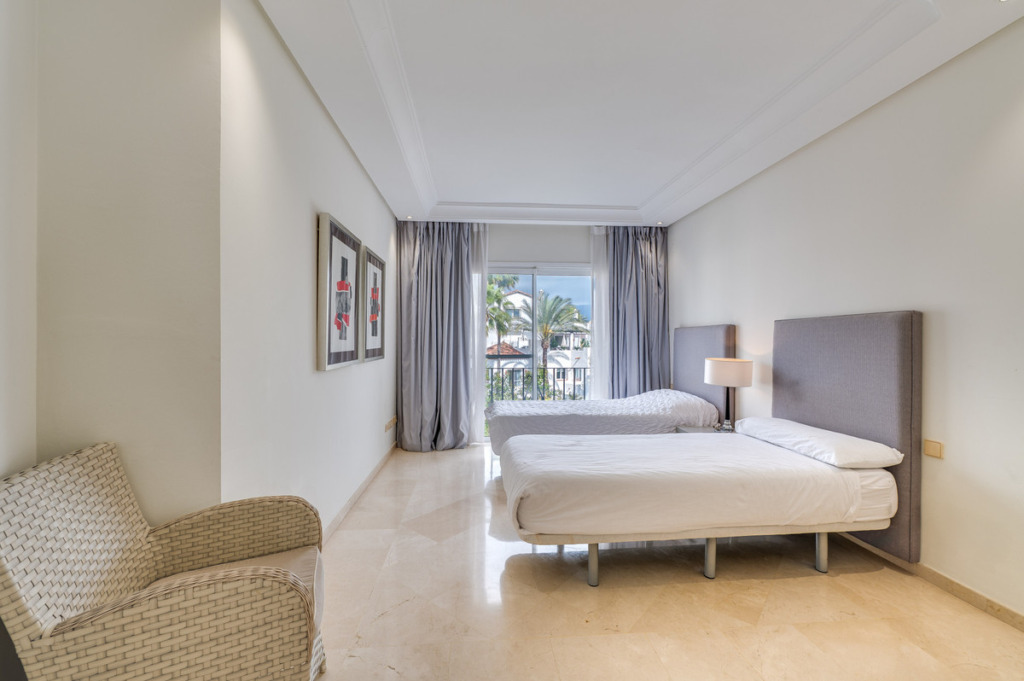 Penthouse Duplex — Puerto Banús