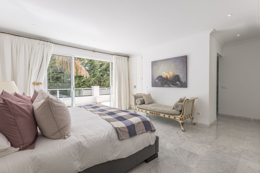 Villa – Chalet — Los Monteros