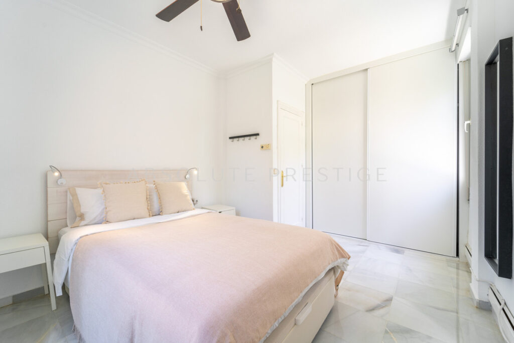 Villa – Chalet — Nueva Andalucía