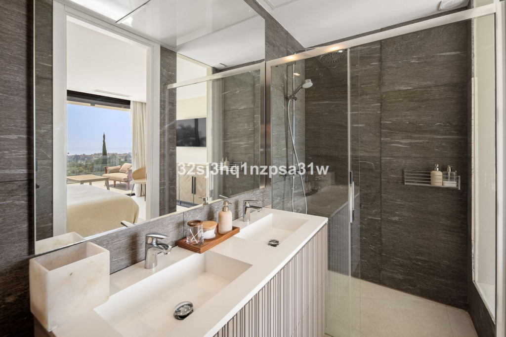 Detached Villa — Estepona
