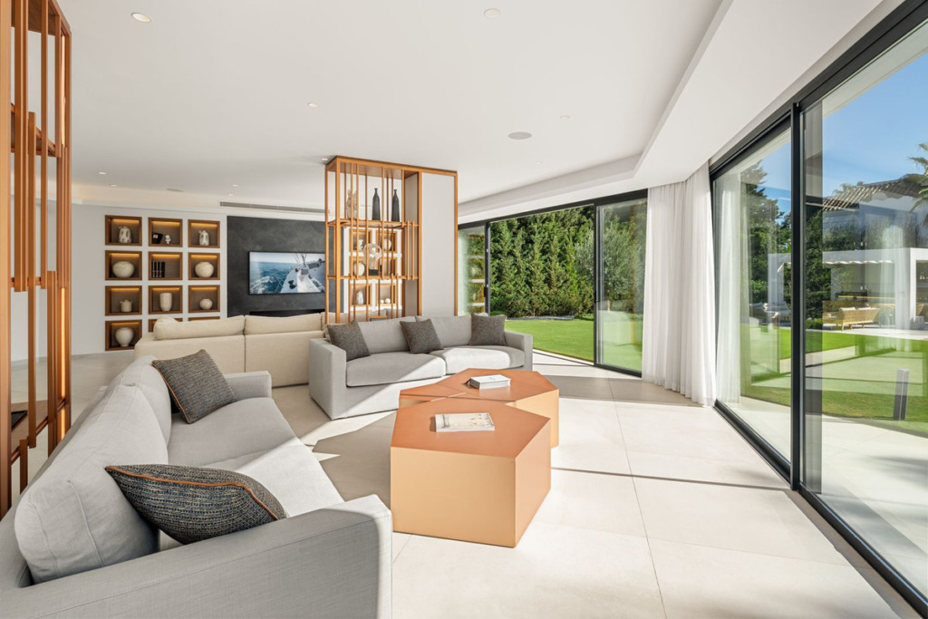 Villa – Chalet — Marbella