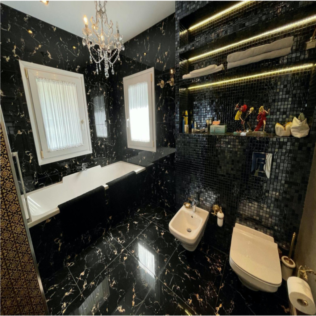 Villa – Chalet — Marbella