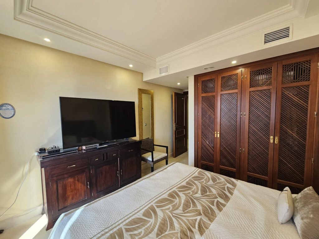 Middle Floor Apartment — Estepona