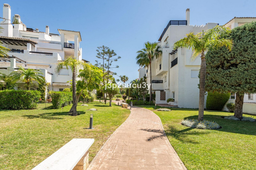 Middle Floor Apartment — San Pedro de Alcántara