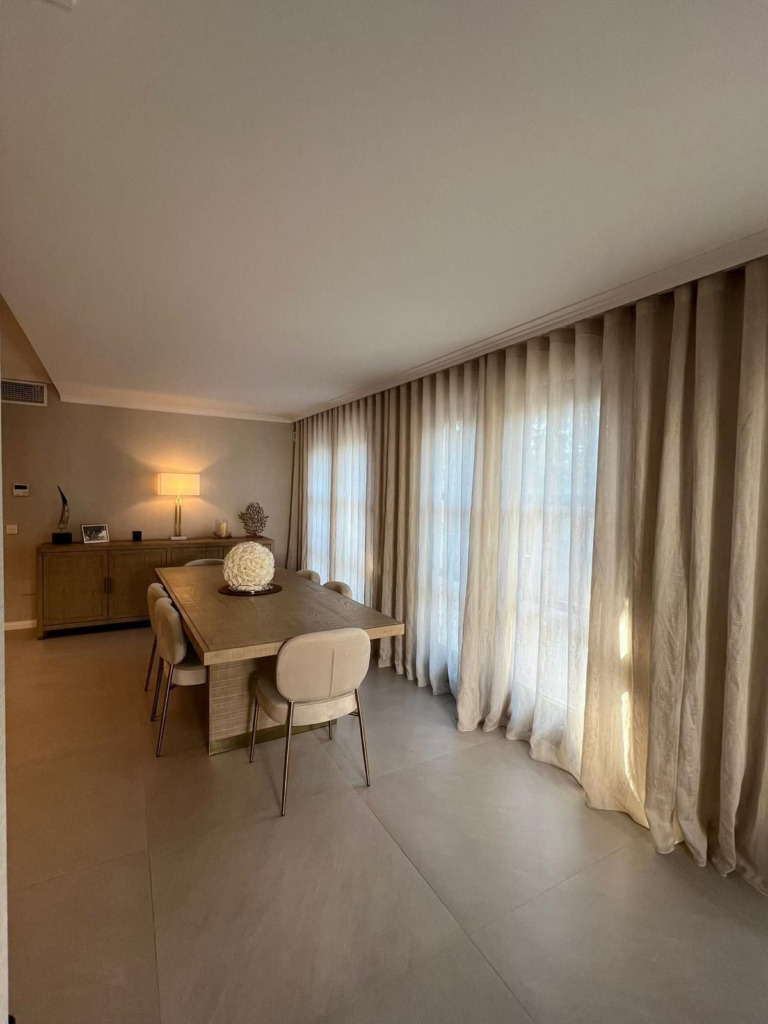 Villa – Chalet — El Paraiso
