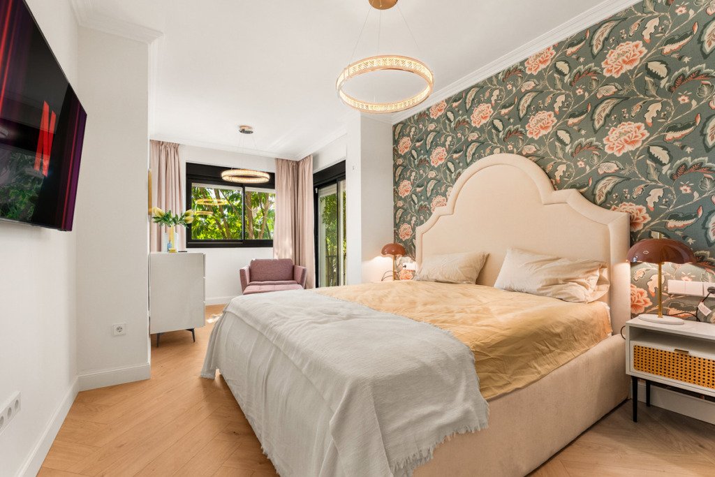 Middle Floor Apartment — The Golden Mile