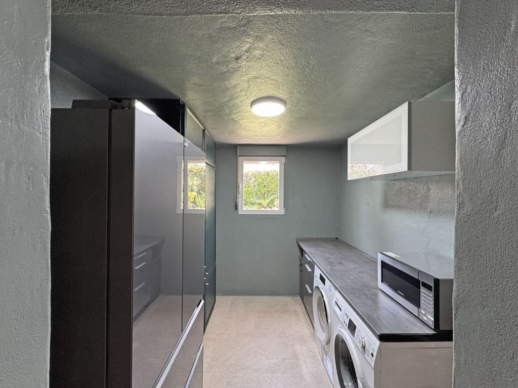 Villa – Chalet — Nueva Andalucía