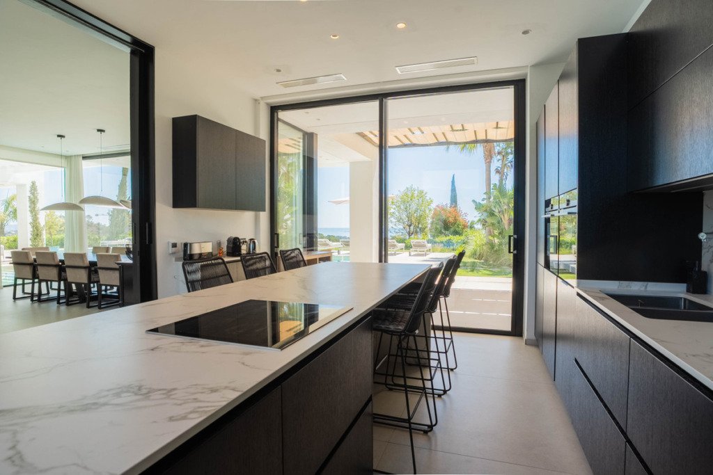 Detached Villa — Estepona