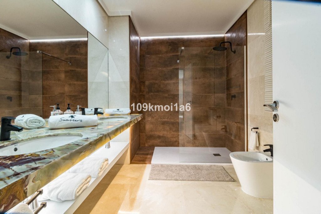 Villa – Chalet — Río Real