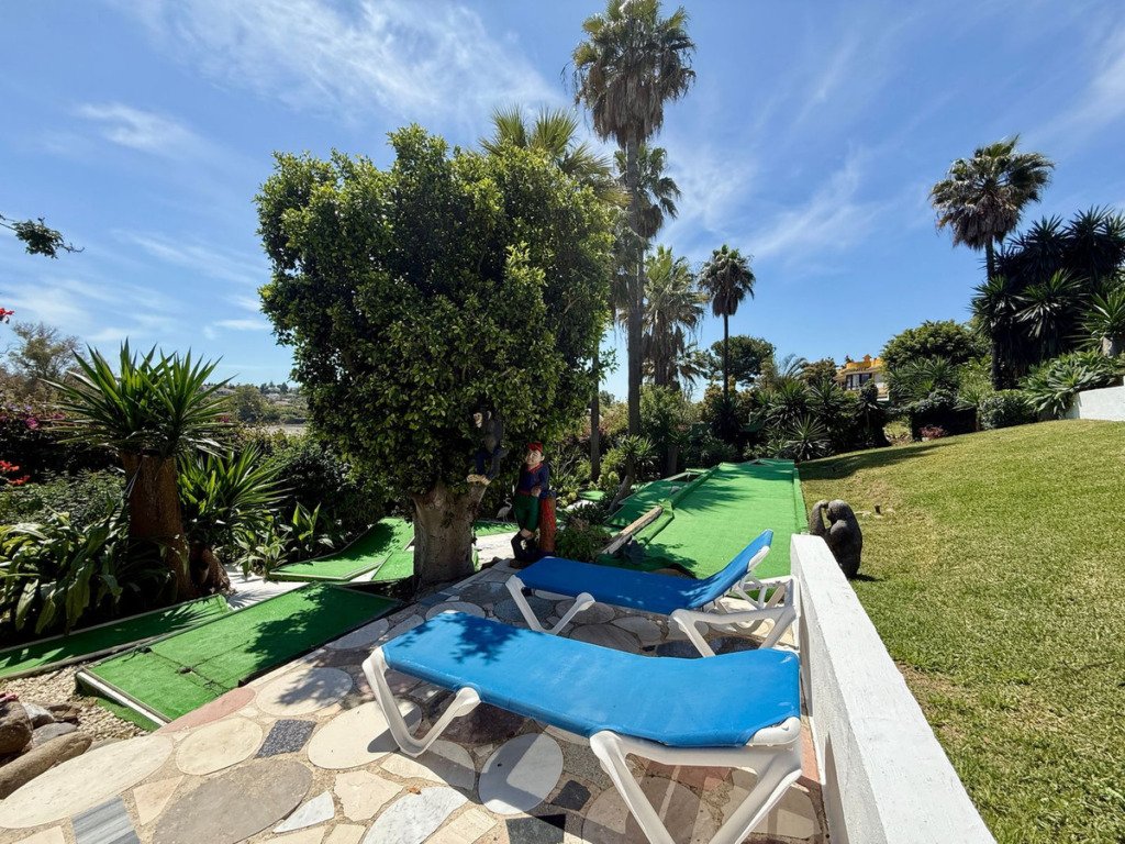 Detached Villa — Guadalmina Alta