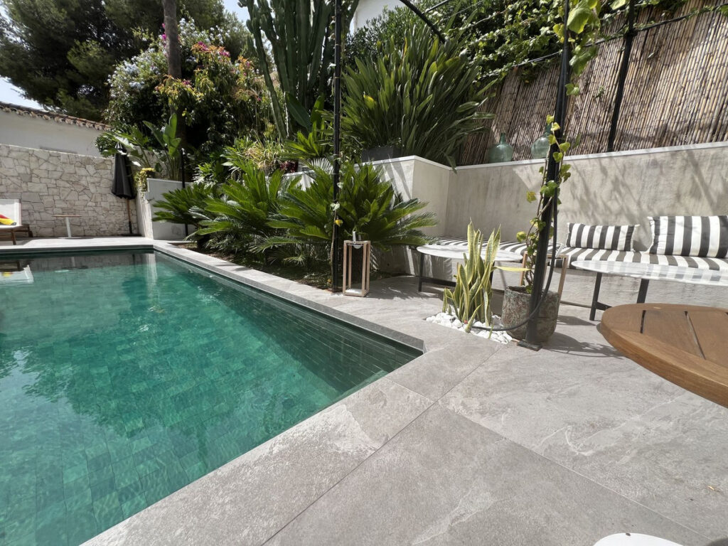 Villa – Chalet — Nueva Andalucía