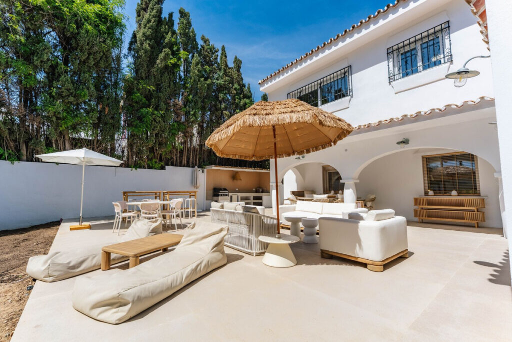 Detached Villa — Costabella