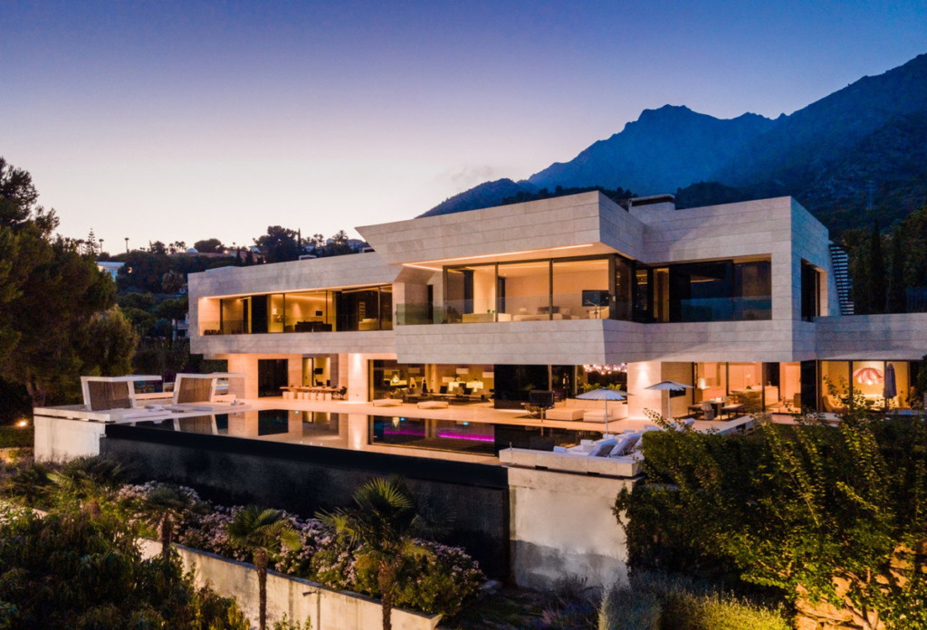 Detached Villa — Marbella