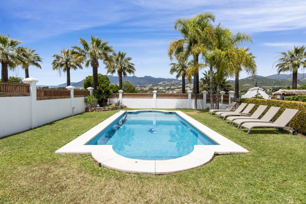 Villa – Chalet — Las Chapas