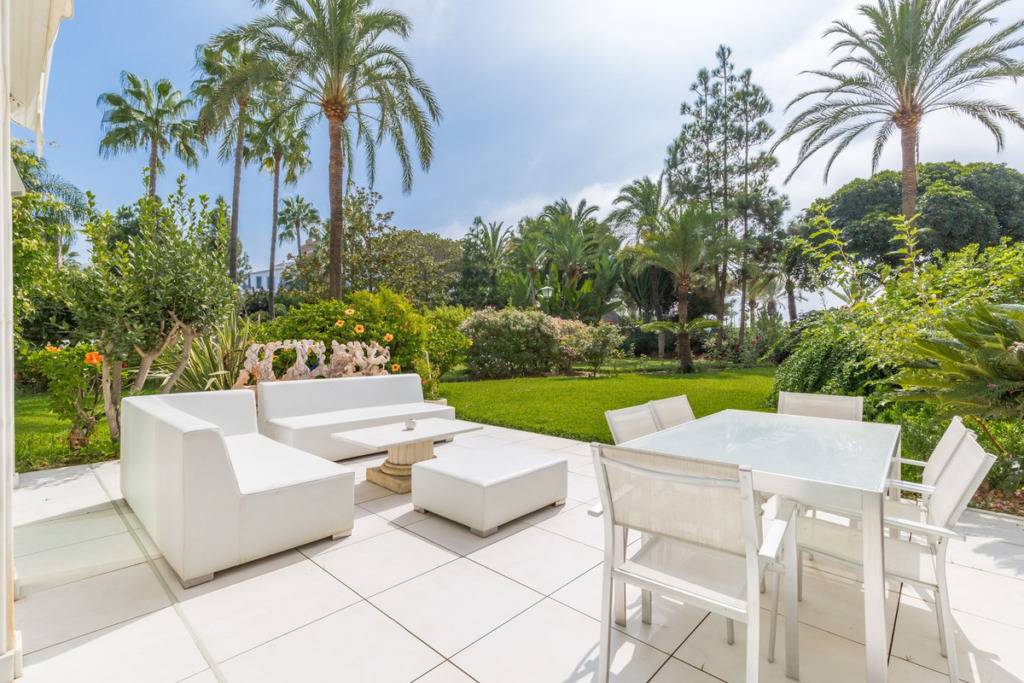 Апартамент нижний этаж — Puerto Banús