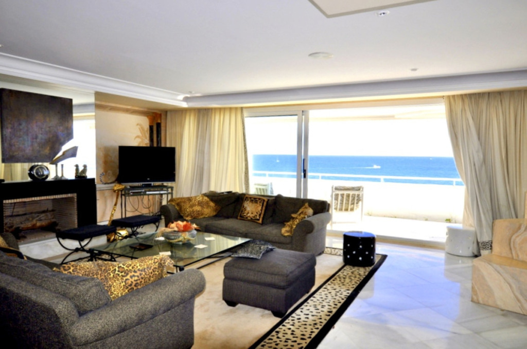 Middle Floor Apartment — The Golden Mile