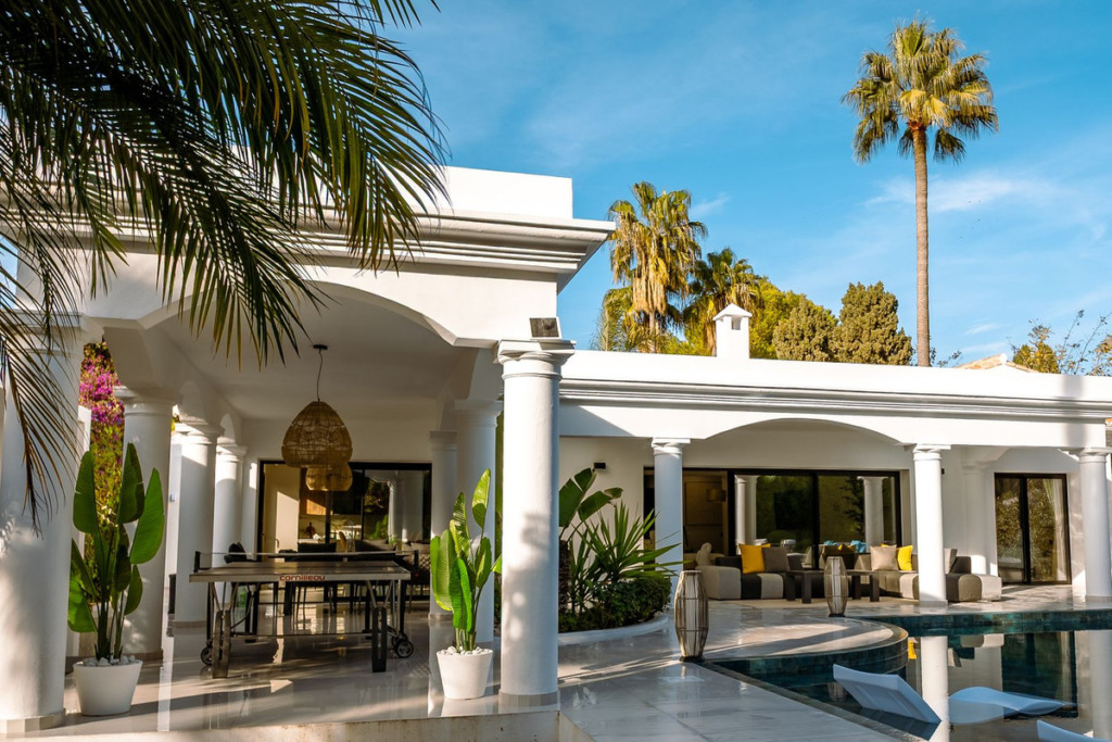 Detached Villa — El Paraiso