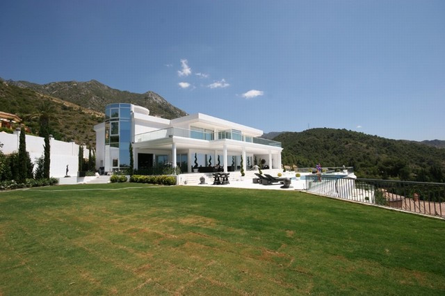 Detached Villa — Marbella