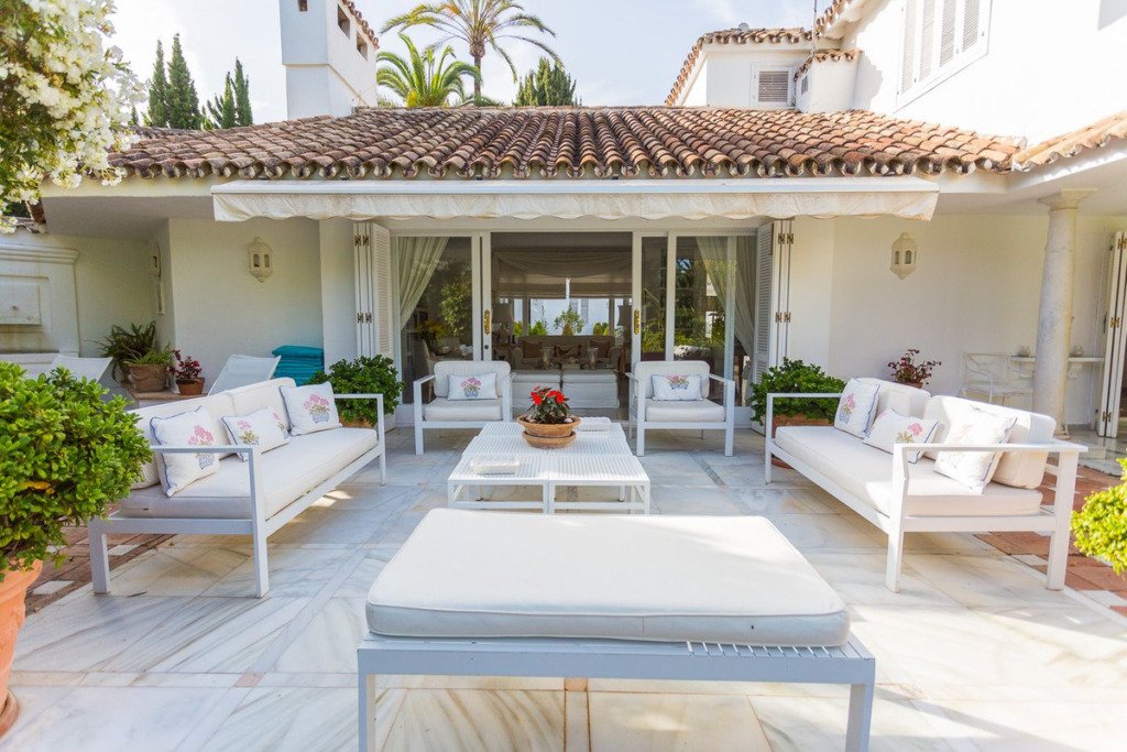 Villa – The Golden Mile