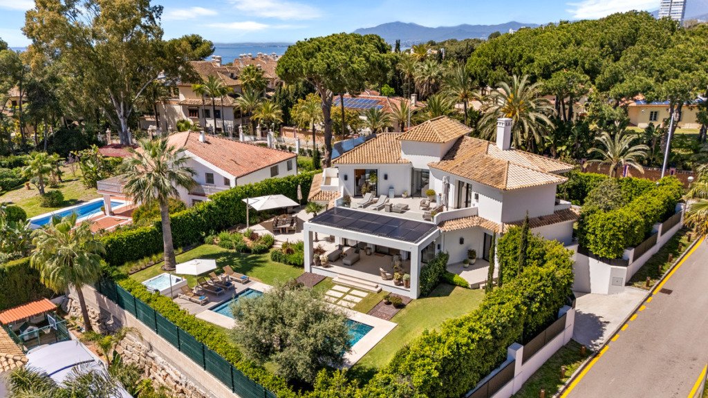 Villa – Chalet — Los Monteros