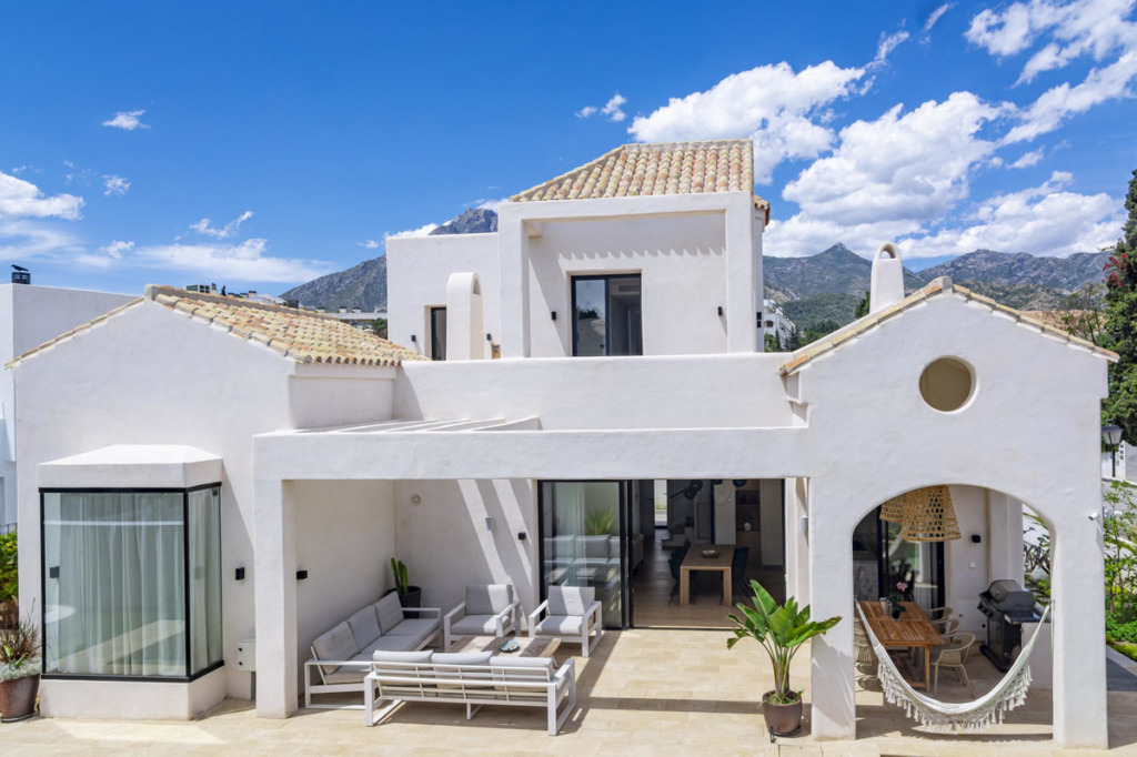 Villa – Chalet — Marbella