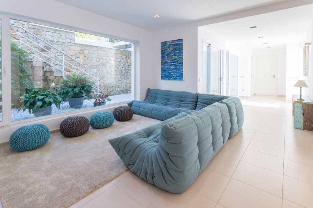 Detached Villa — The Golden Mile