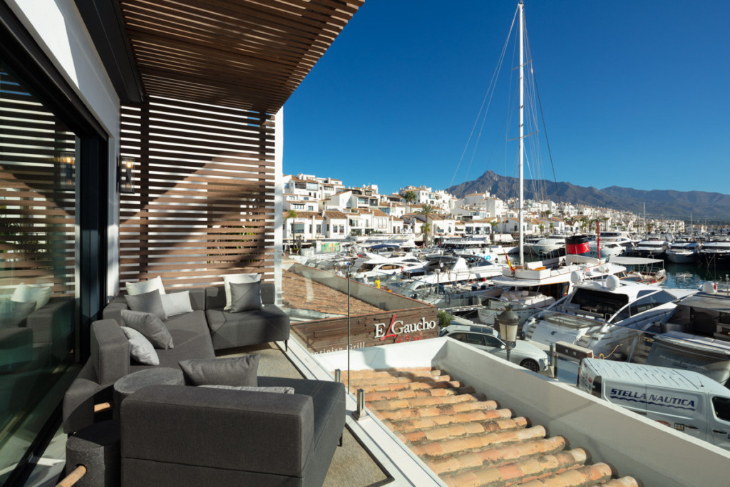 Apartamento Planta Media — Puerto Banús