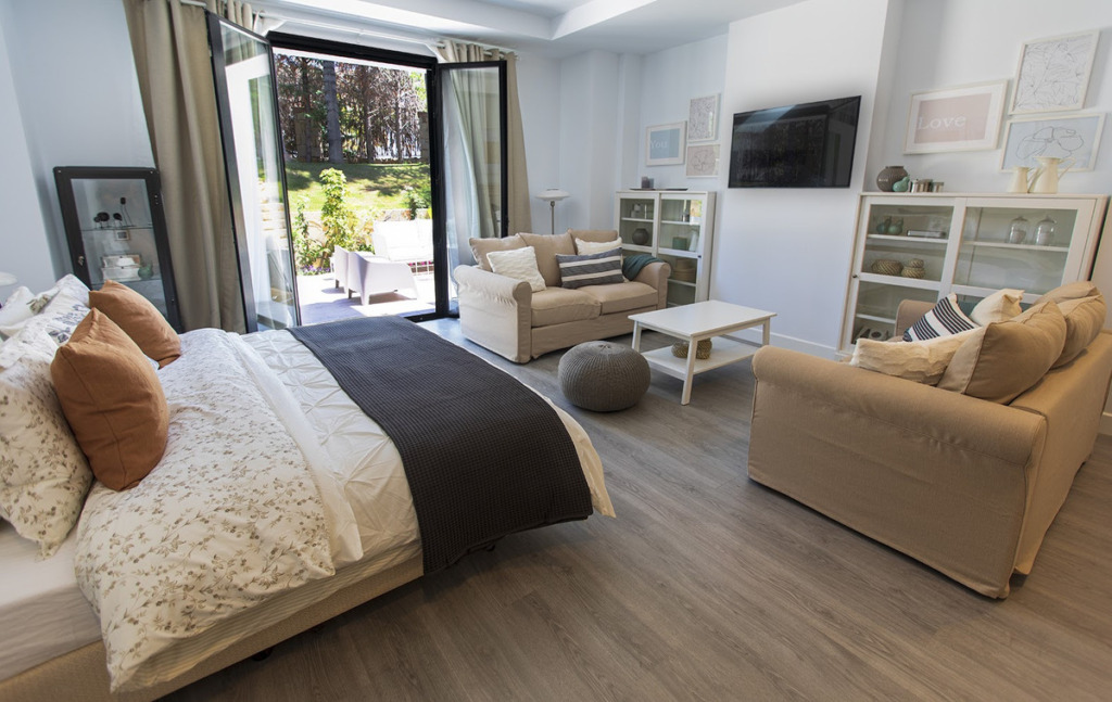 Villa – Chalet — Nueva Andalucía