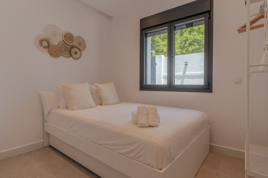Detached Villa — Nueva Andalucía
