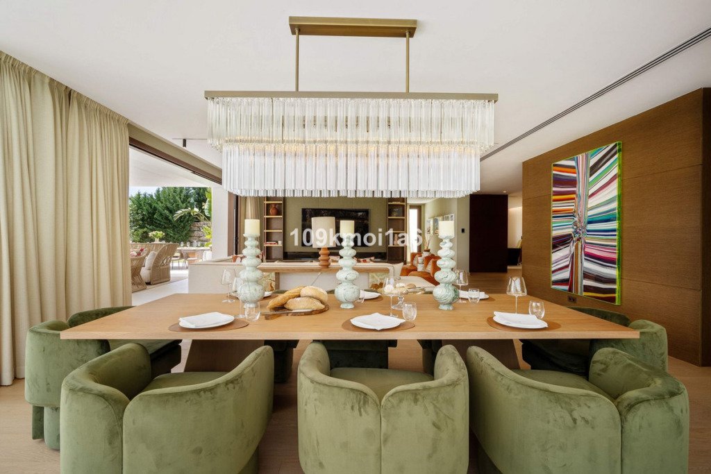Detached Villa — Sierra Blanca