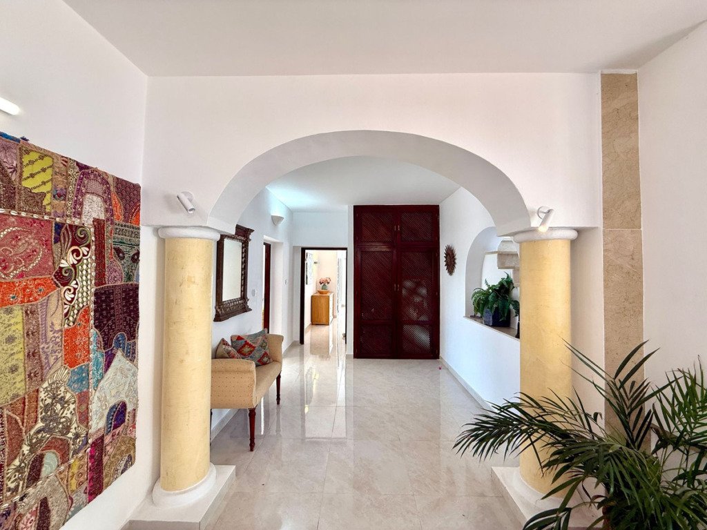 Detached Villa — Guadalmina Alta