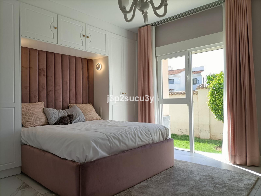 Detached Villa — Cortijo Blanco