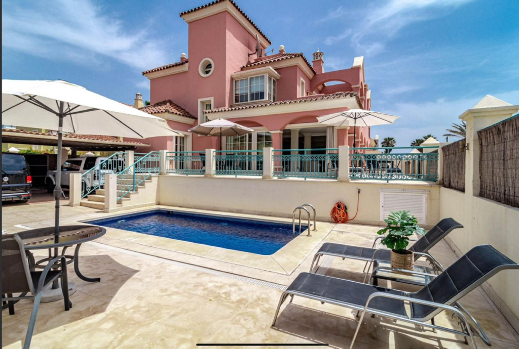 Вилла/Шале — Marbella