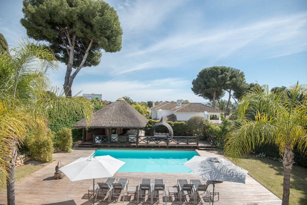 Villa – Chalet — Los Monteros