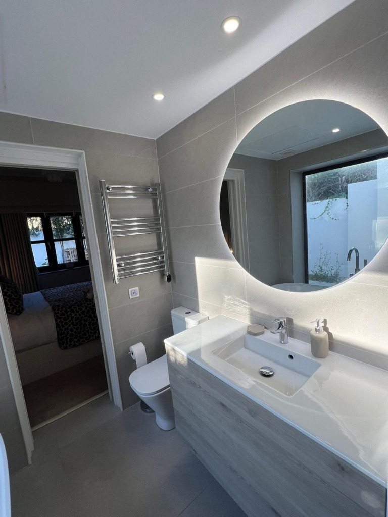 Villa – Chalet — El Paraiso