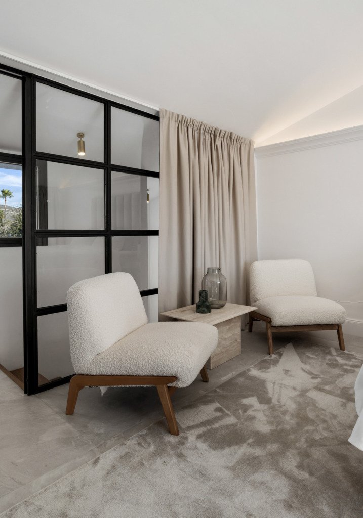 Villa – Chalet — Nueva Andalucía